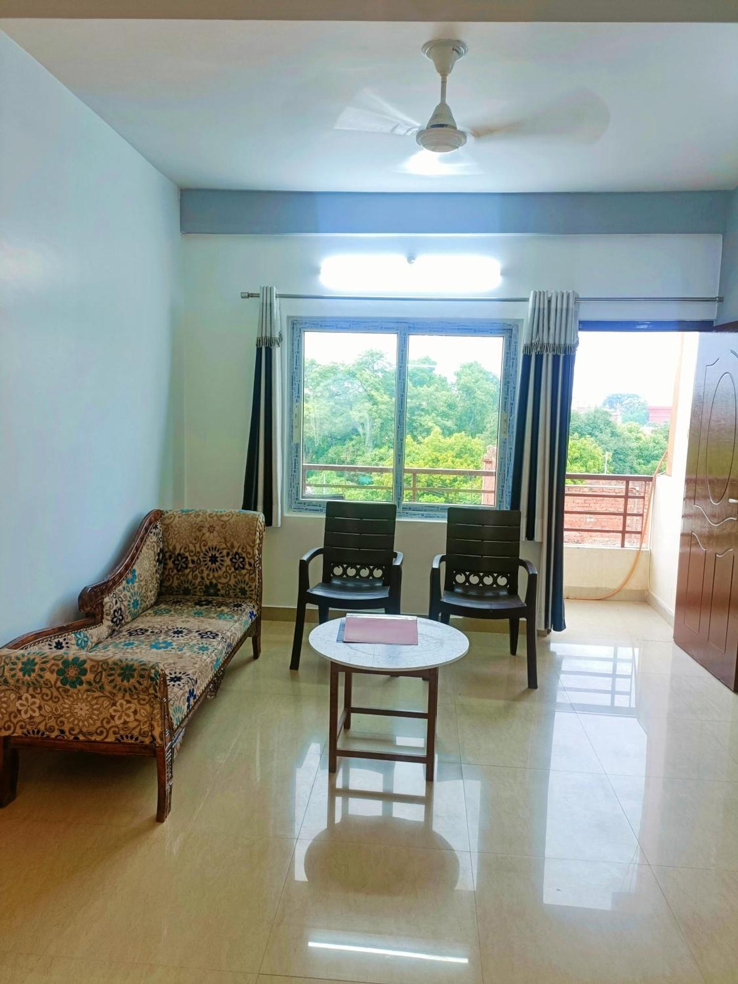 Pretty Garden View Apartment 3Bhk Furnished Flat Near Kashi Vishwanath Temple Váránasí Exteriér fotografie