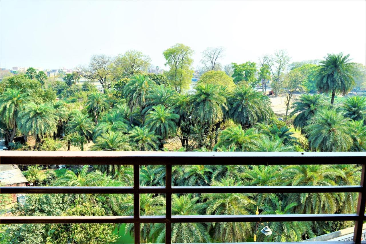 Pretty Garden View Apartment 3Bhk Furnished Flat Near Kashi Vishwanath Temple Váránasí Exteriér fotografie